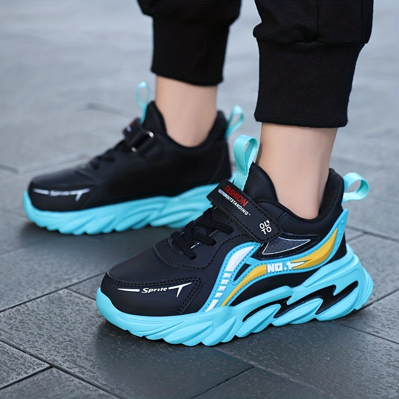Boys Casual Low Top Sneakers Breathable Lightweight Anti Slip Shoes