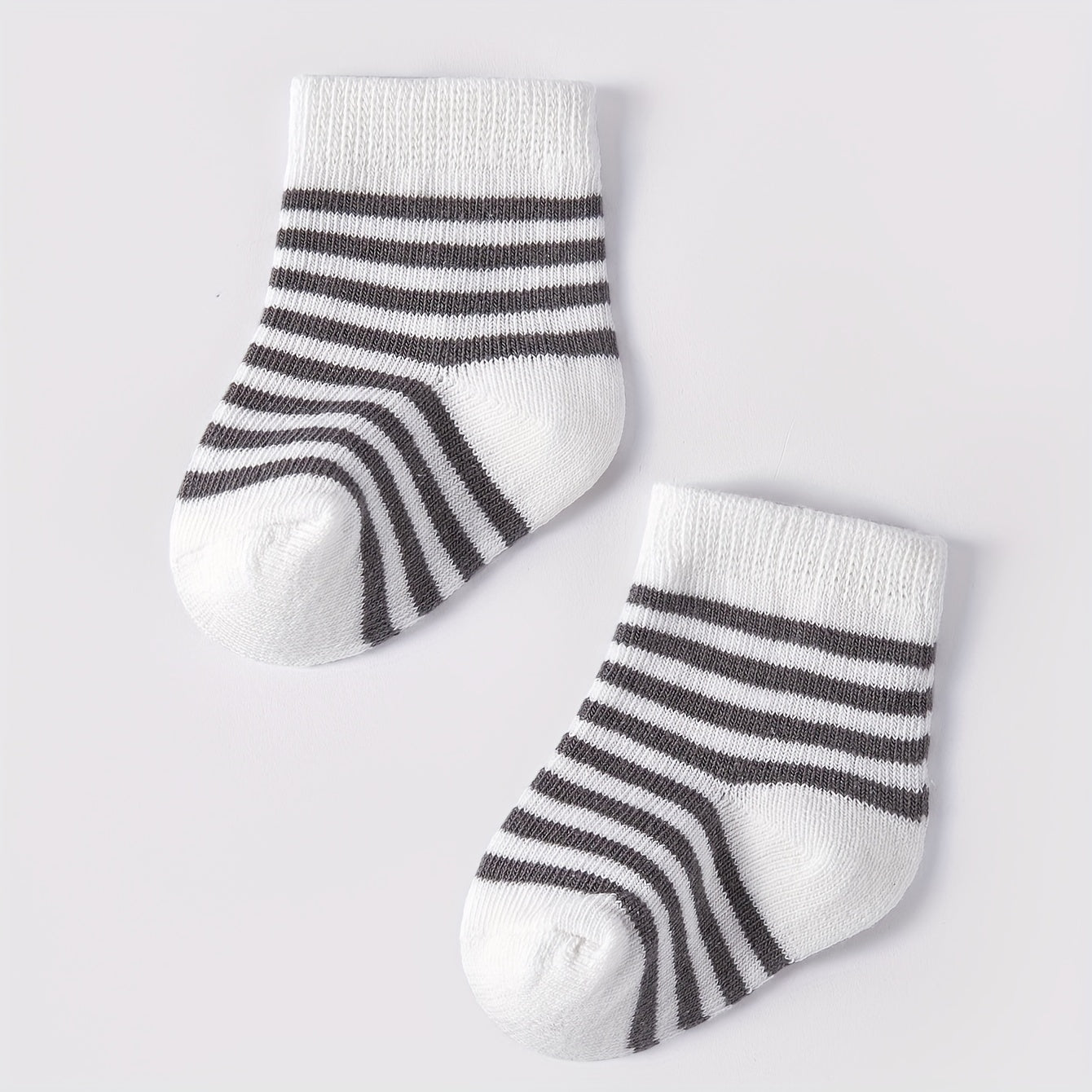 6 Pairs Boys Star Striped Short Socks for All Seasons