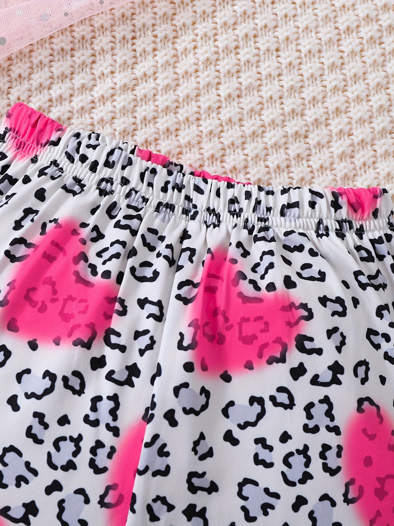 Girls Dancing Girl Graphic T Shirt & Heart Leopard Shorts Set
