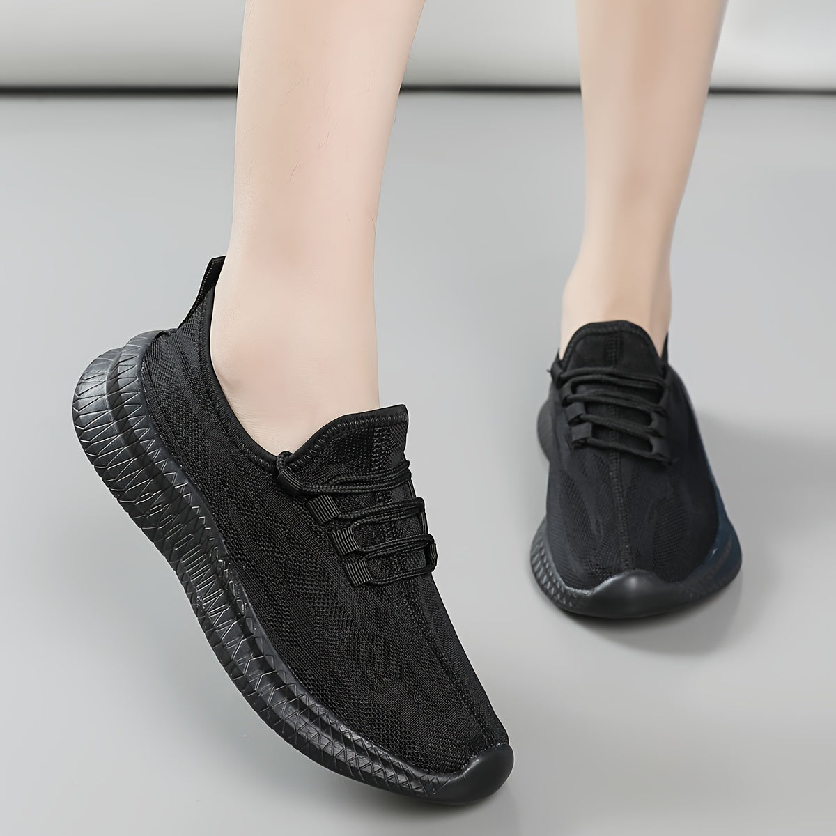 Women's Mesh Lace Up Sports Shoes Comfortable Running Shoes