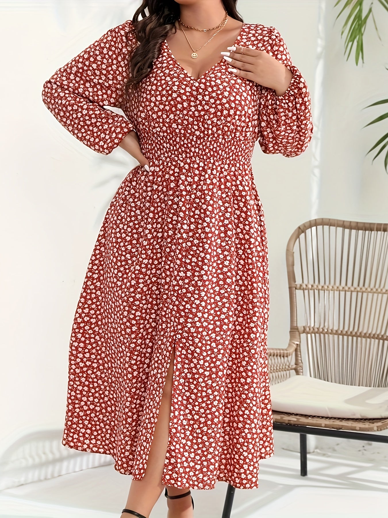  Ditsy Floral Print Long Sleeve V Neck Dress