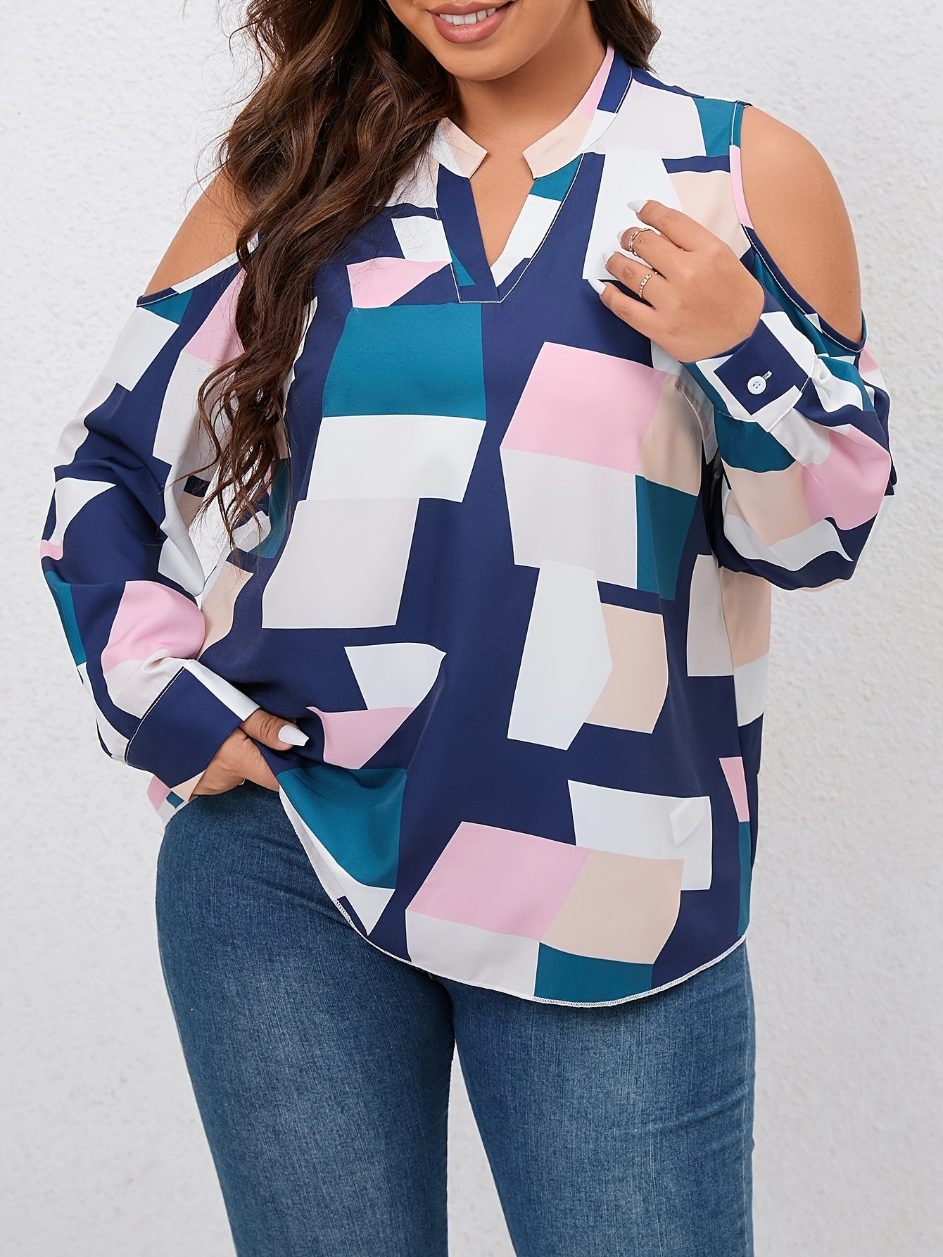 Women's Plus Geometric Print Cold Shoulder Top