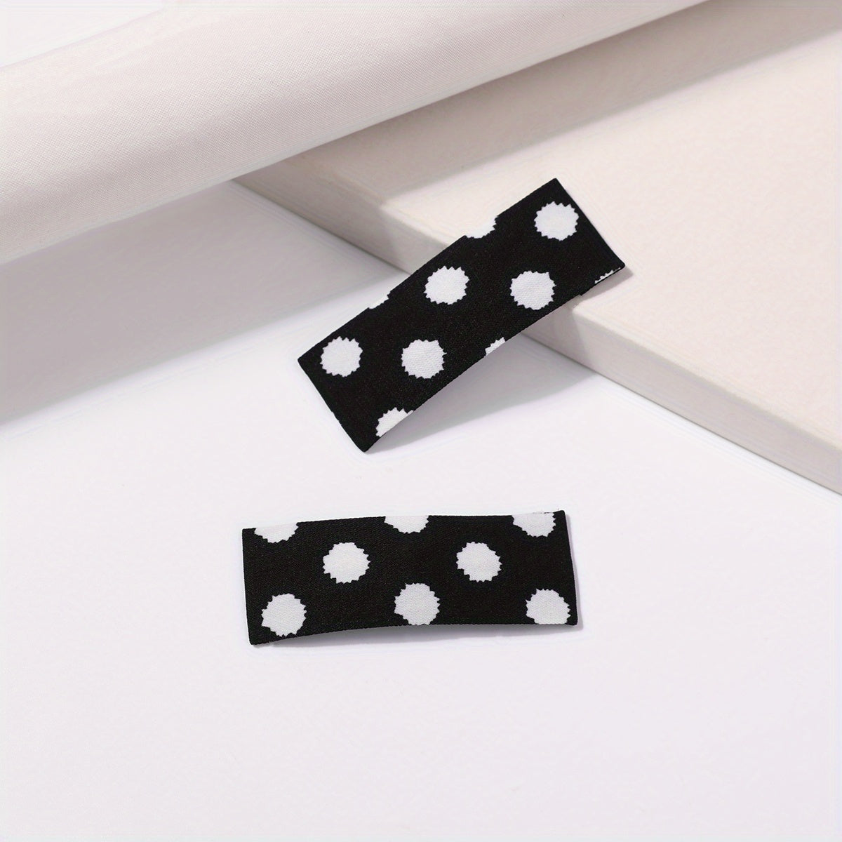 2pcs Polka Dot Snap Clip Hair Clip for Women Girls