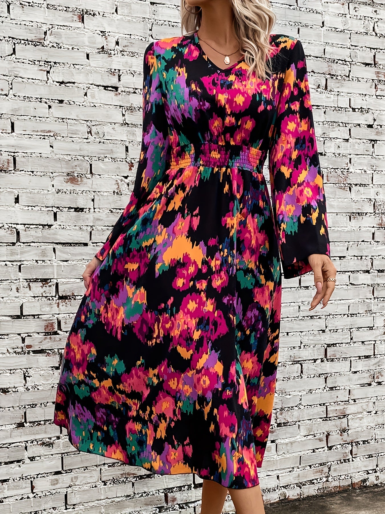  Casual Dress Women's Plus V Neck Nipped Waist Long Sleeve