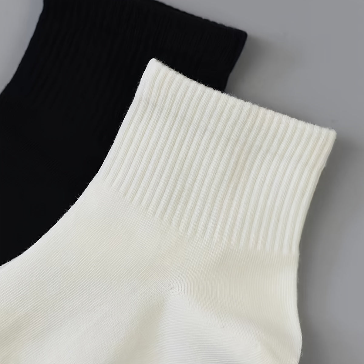 5 Pairs Women's Crew Socks Comfortable Solid Ankle Stockings