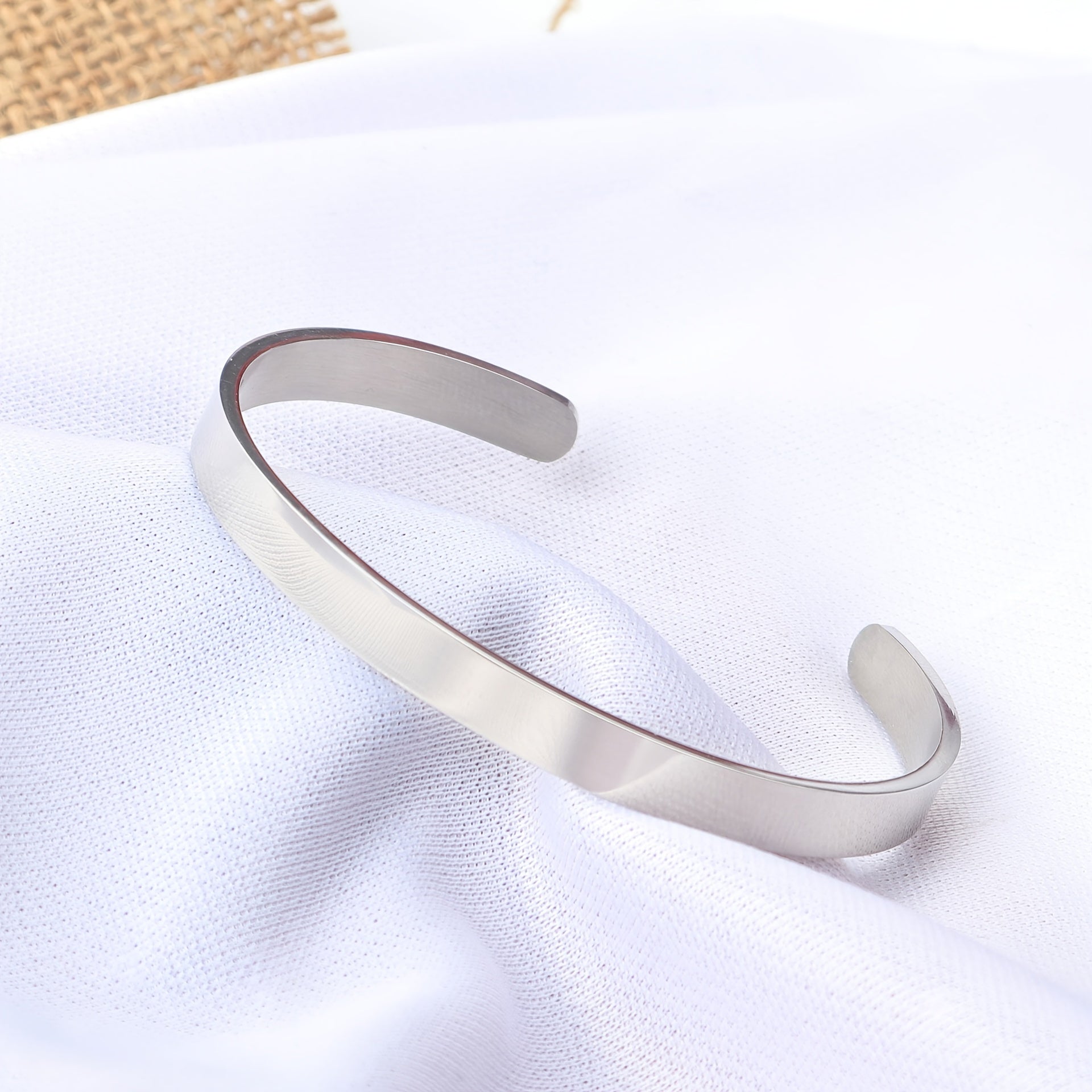 European American Stainless Steel Open Glossy Bracelet C-Shaped Sexy Bracelet