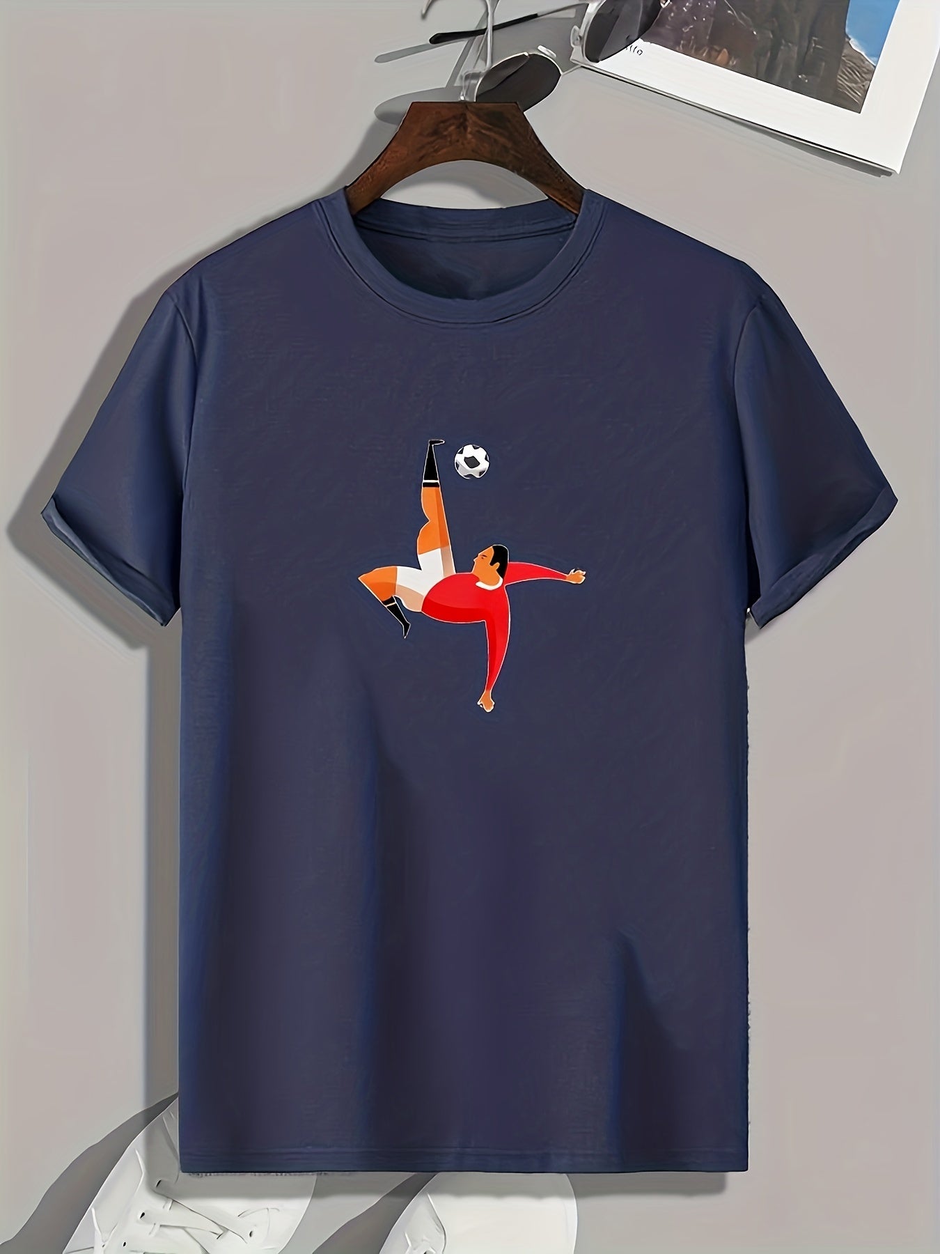 Football Player Print Men's Comfy T shirt Active Tee For Summer