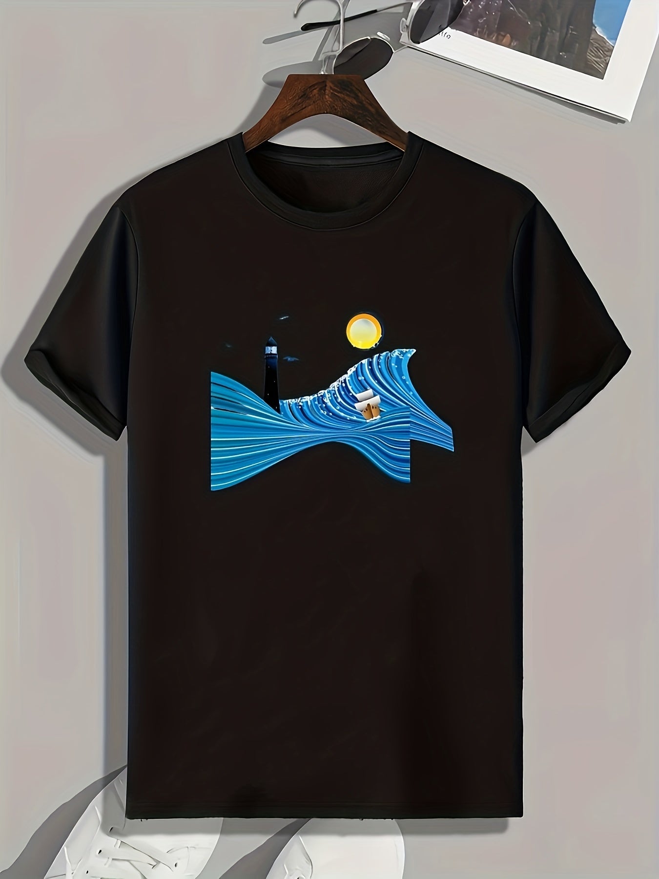 Moonlight Lighthouse Print Men's Graphic T-shirt