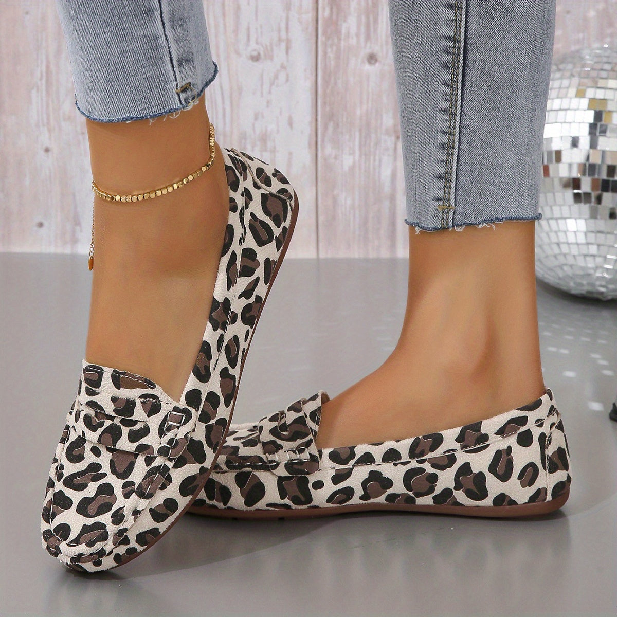 Leopard Print Ballet Flats Round Toe Slip On Lightweight Shoes