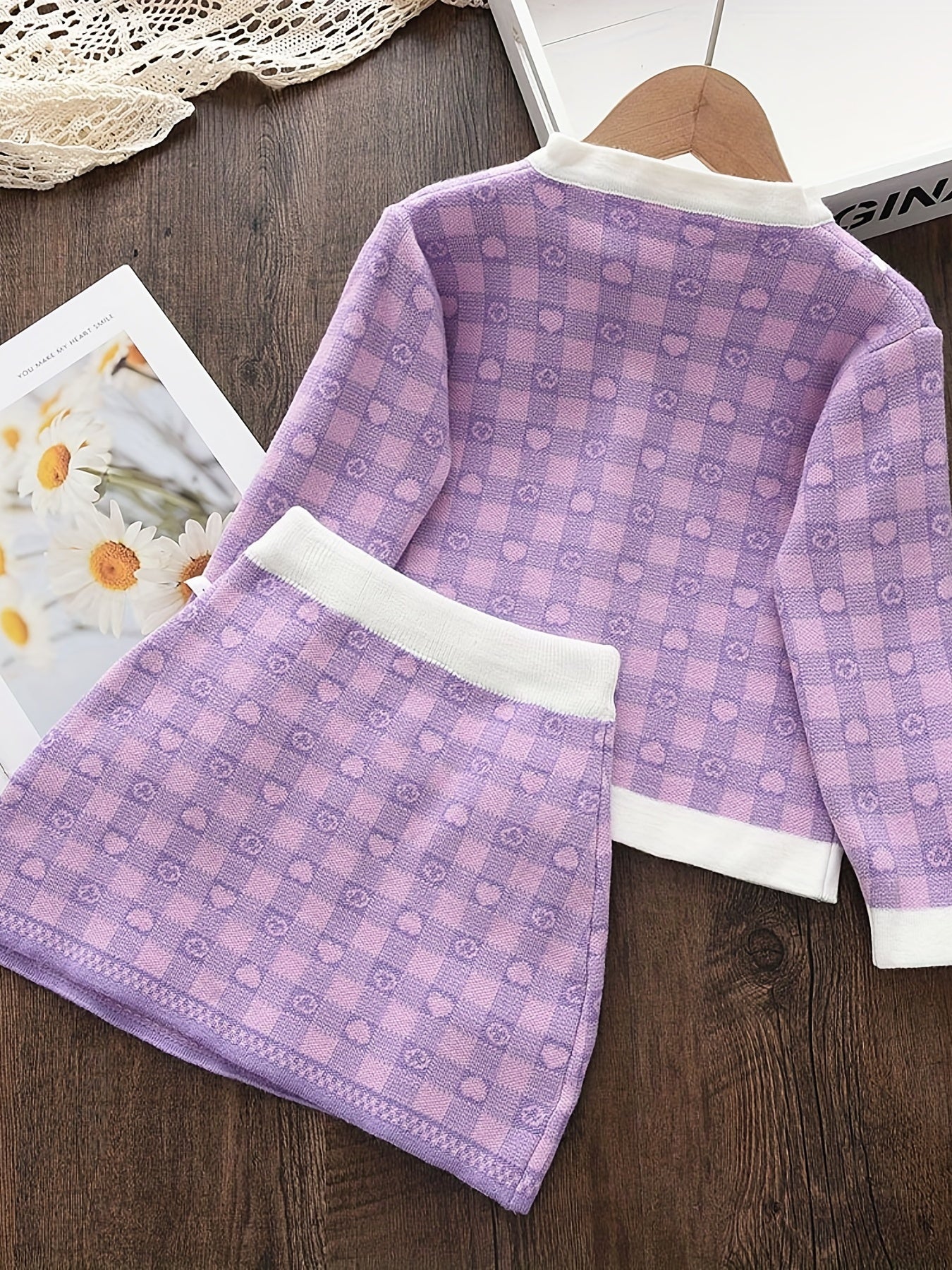 Toddler Girl's Cable Knit 2pcs Plaid Pattern Cardigan & Bowknot Decor Skirt Set