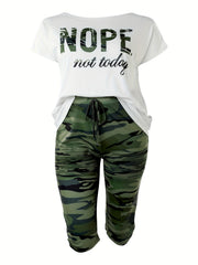  2 Piece Set: Slogan Print Top & Camo Print Shorts