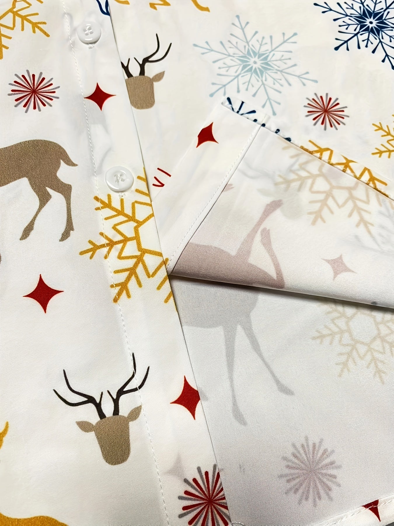  Women's Reindeer & Snowflake Print Long Sleeve Blouse