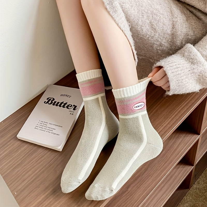 5 Pairs Letter Print Socks Comfy & Warm Mid Tube Socks Women's Stockings