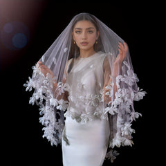 Romantic Single Layer Bridal Veil with 3D Beaded Flowers Wedding Accessory