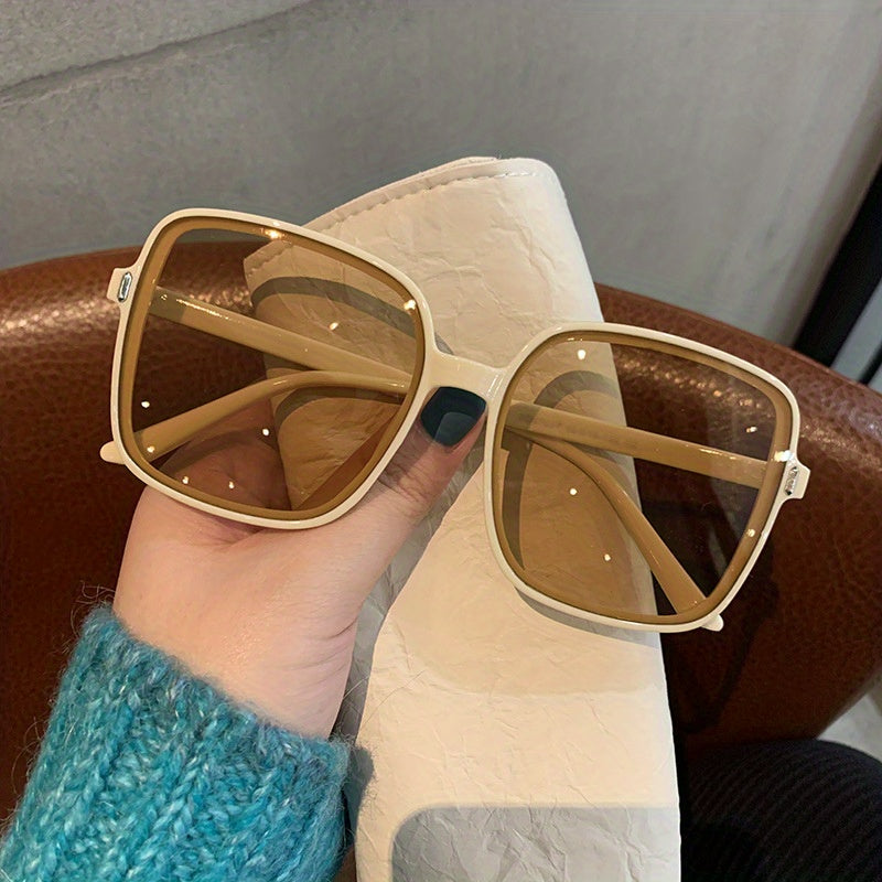 Square Frame Sunglasses Gradient Lens Rivet Decor UV400