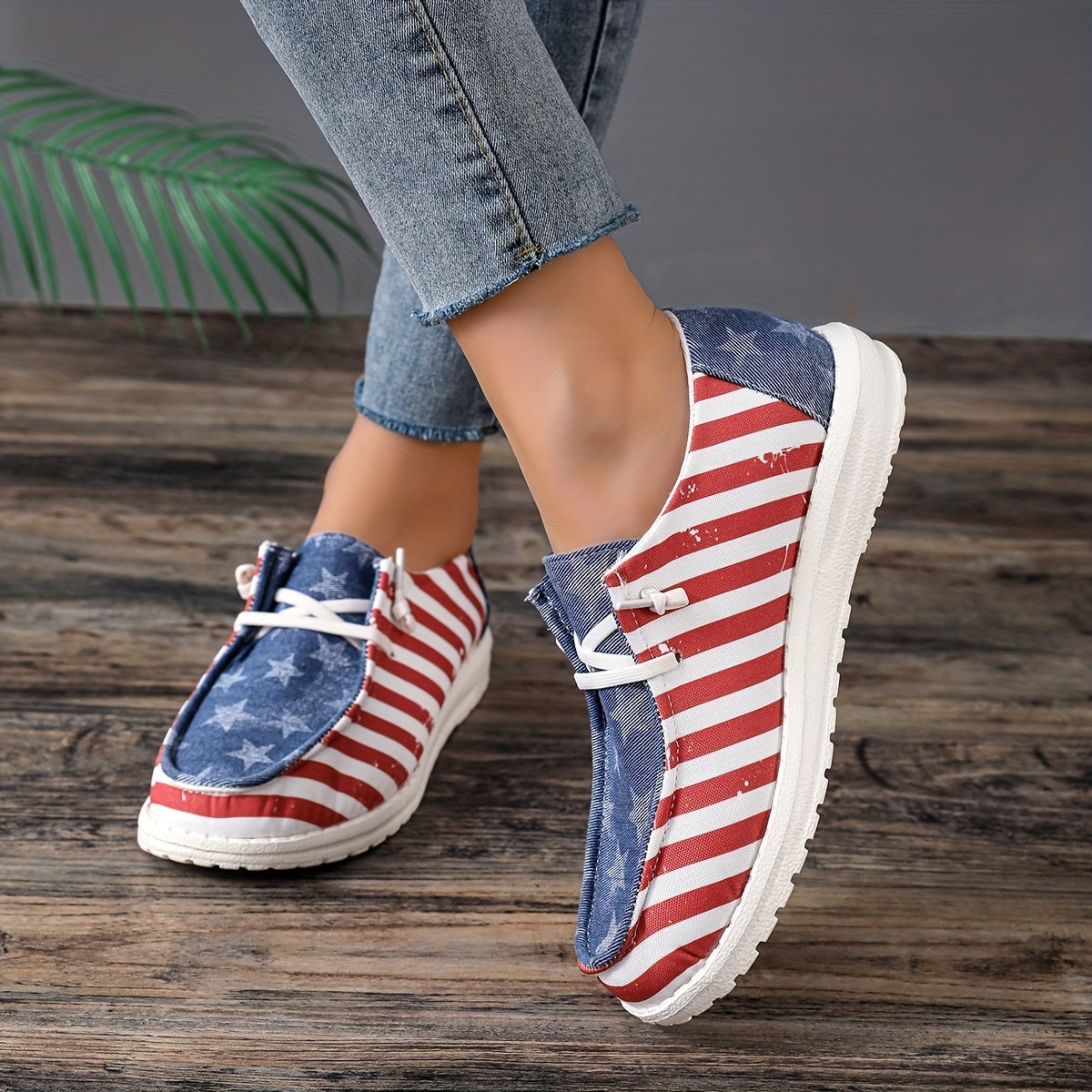 Women's Flag Pattern Canvas Shoes Low Top Flat Loafers
