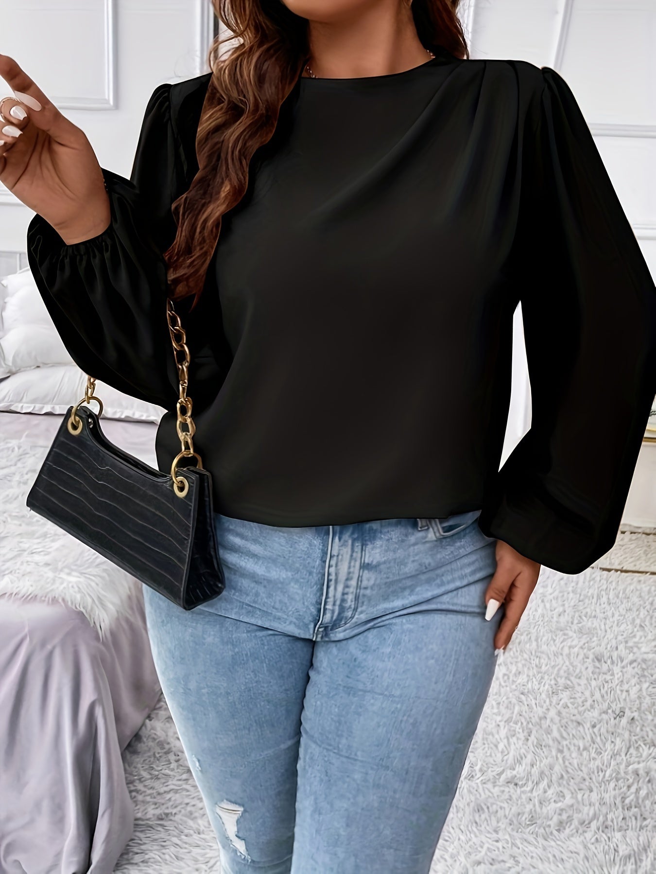  Lantern Sleeve Round Neck Blouse