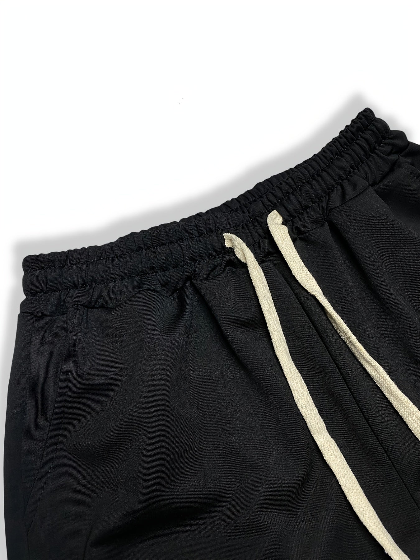 Men's Big V Letter Print Casual Drawstring Shorts