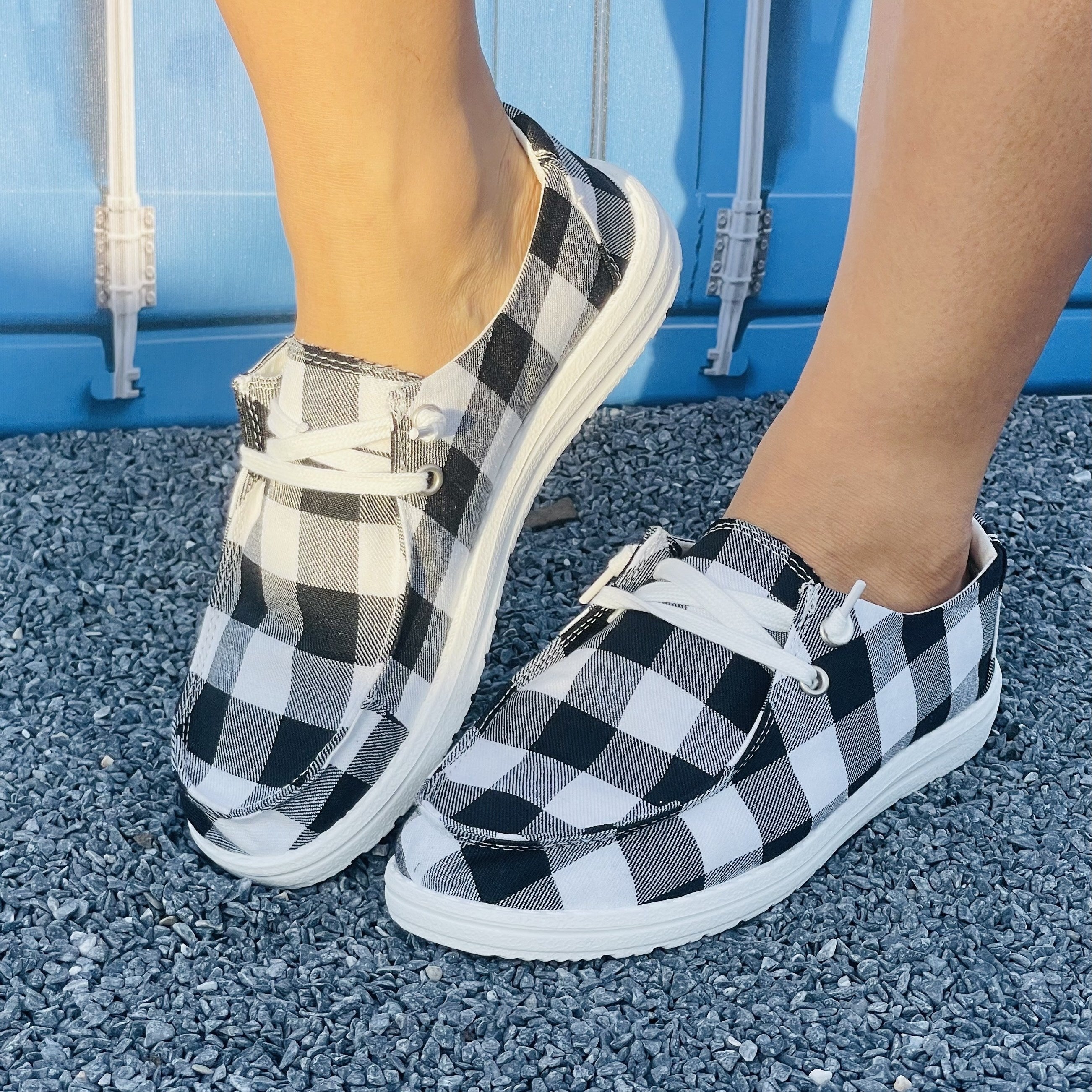 Women's Plaid Pattern Flat Shoes Lightweight Slip On Canvas Shoes