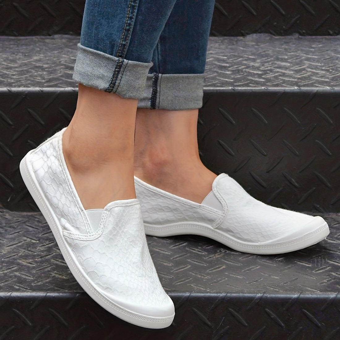 Flat Canvas Shoes Snakeskin Slip On Loafers Casual Walking Shoes