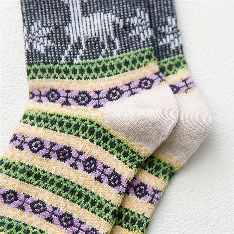 Elk Print Striped Socks Comfy & Warm Mid Tube Women's Stockings