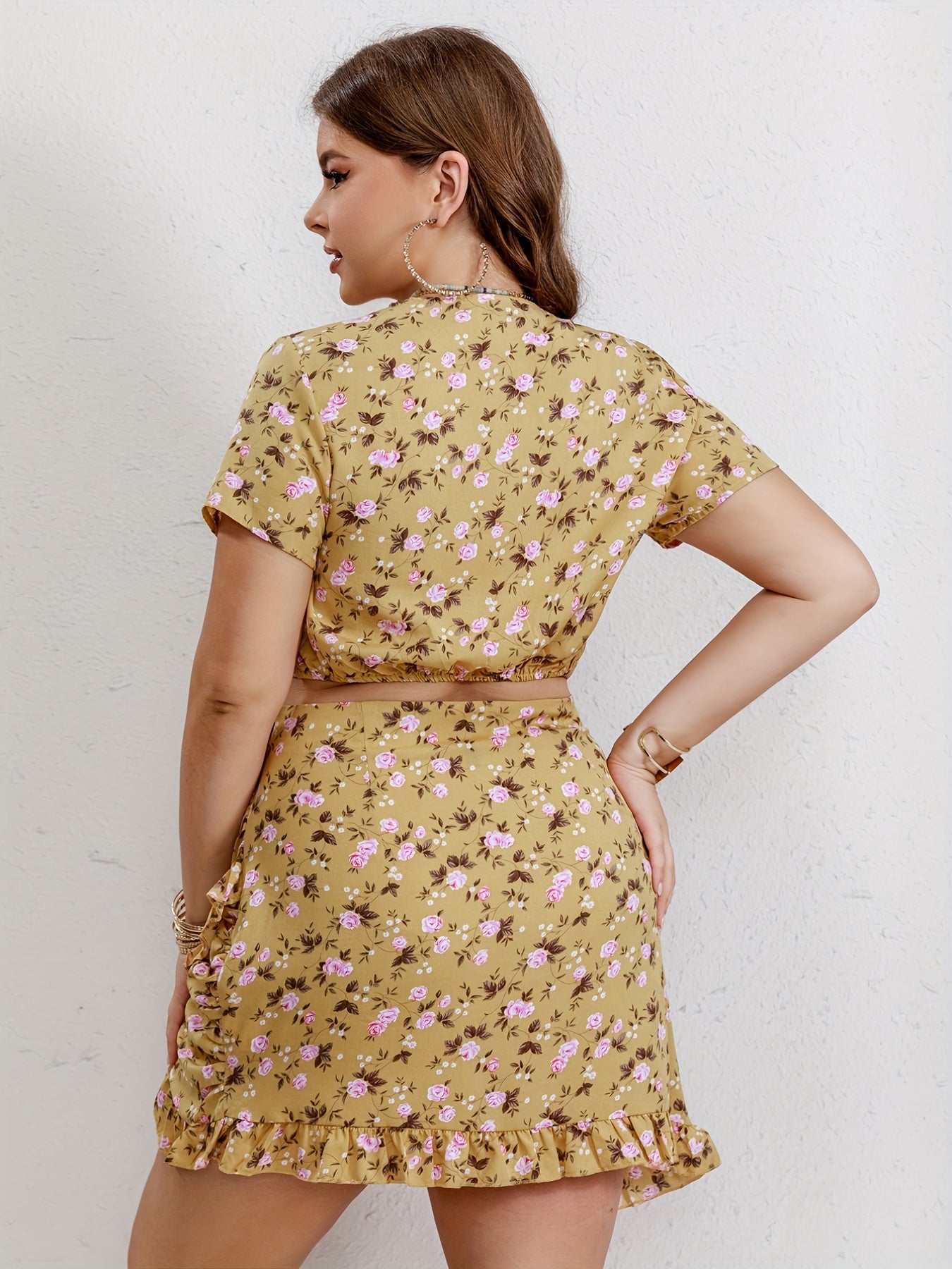  Ditsy Floral Crop Top & Skirt Outfit Set