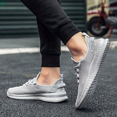 Men's Lightweight Running Shoes Outdoor Athletic Sneakers