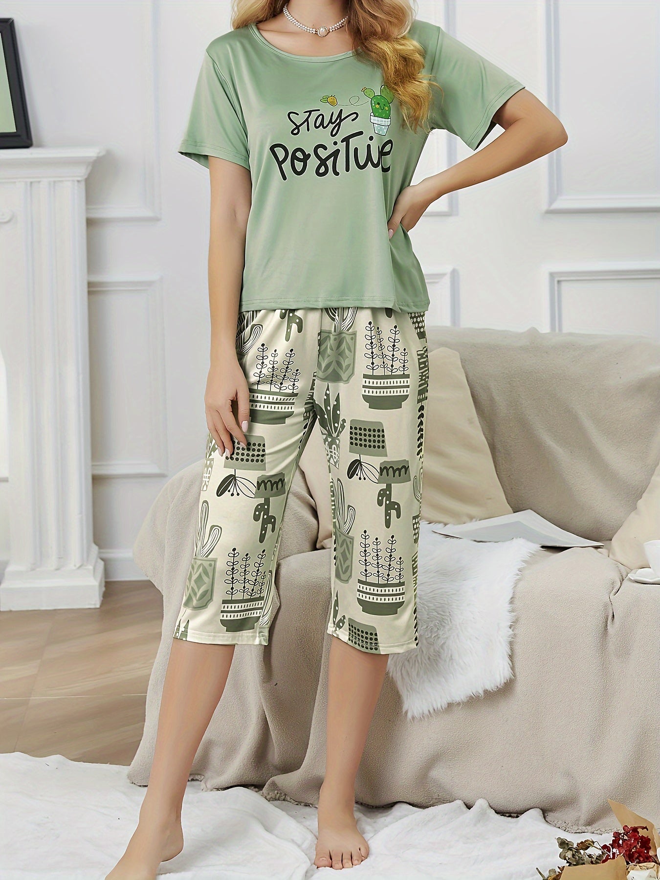 Letter Print Pajama Set Short Sleeve Crew Neck Top & Capris Pants