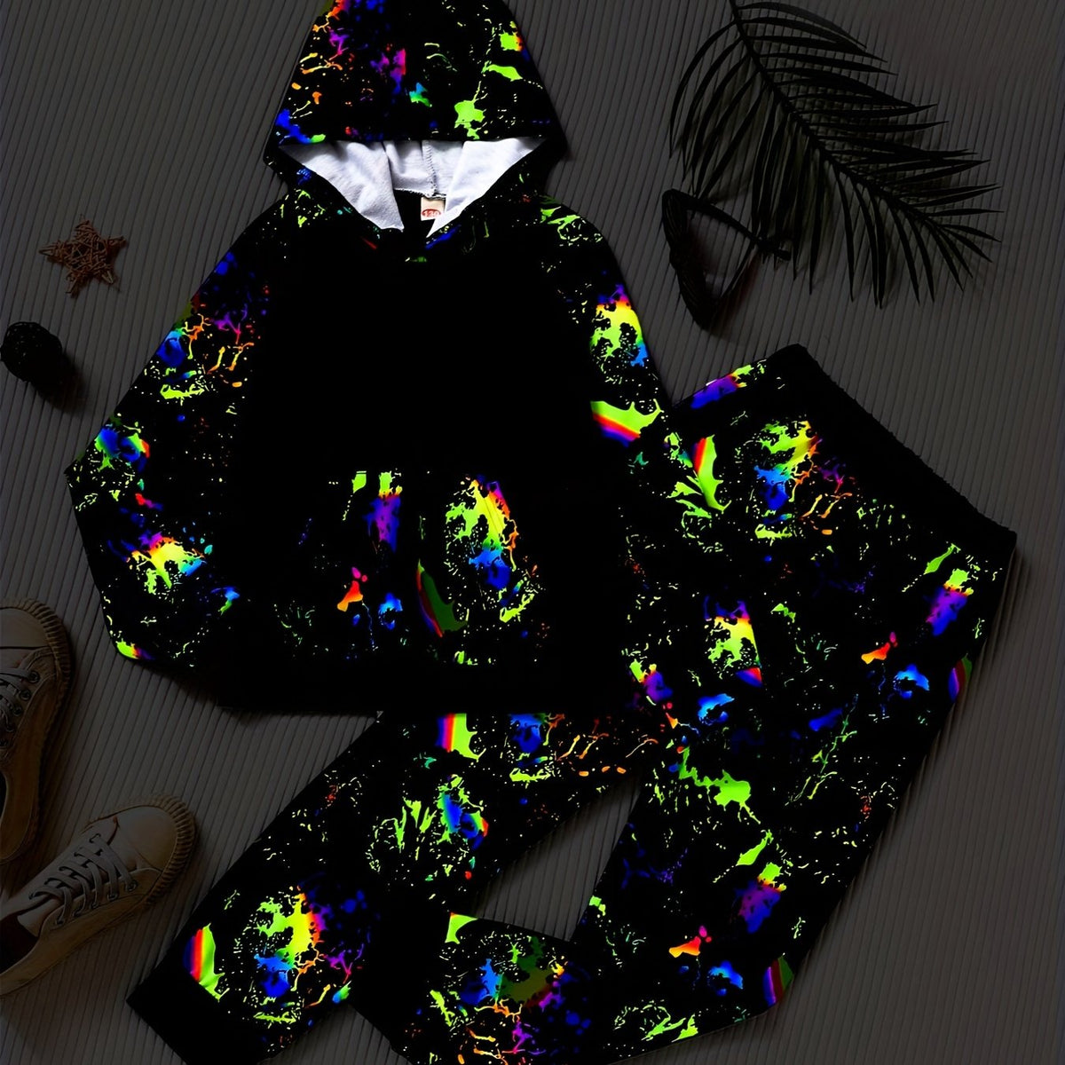 Graffiti Graphic Boys Hooded Sweatshirt & Sweatpants Set