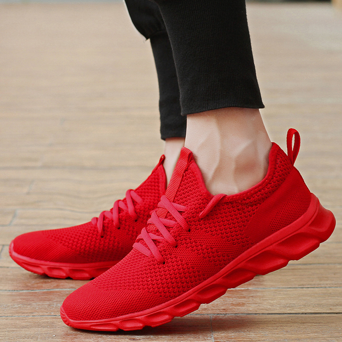Men's Lightweight Running Shoes Breathable Outdoor Sneakers