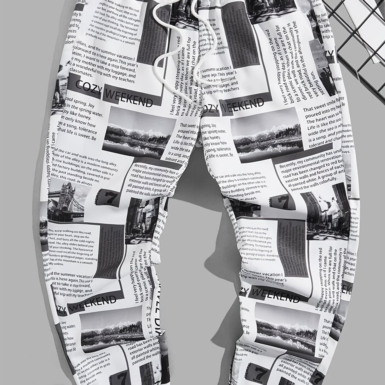 Newspaper Print Drawstring Sweatpants for Men