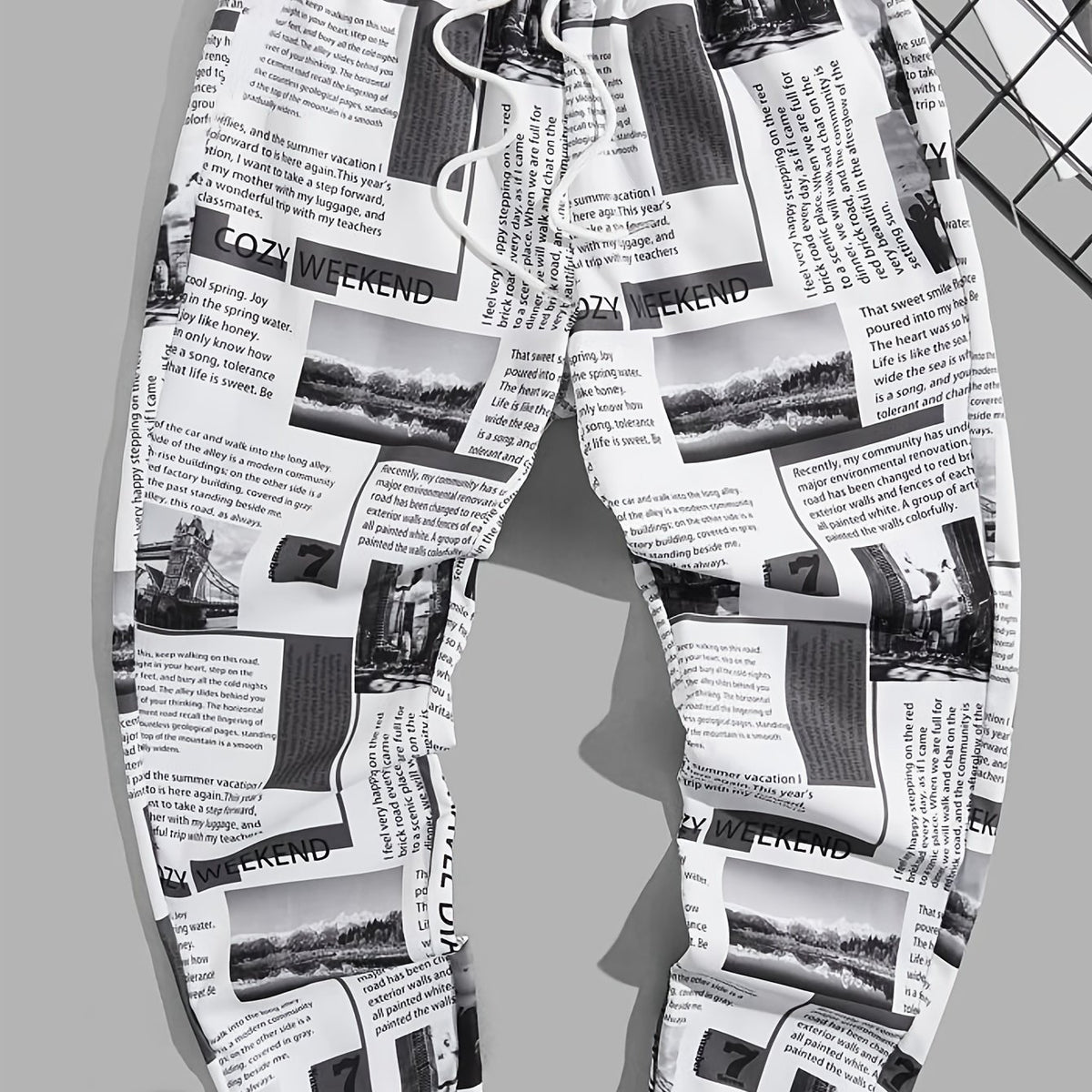 Newspaper Print Drawstring Sweatpants for Men