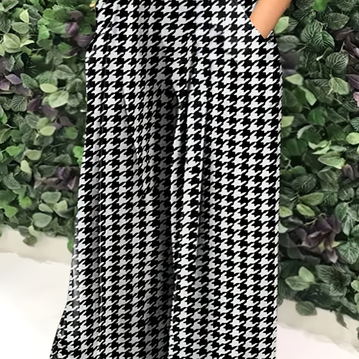 Plus Size Wide Leg Houndstooth Print Pants with Pockets