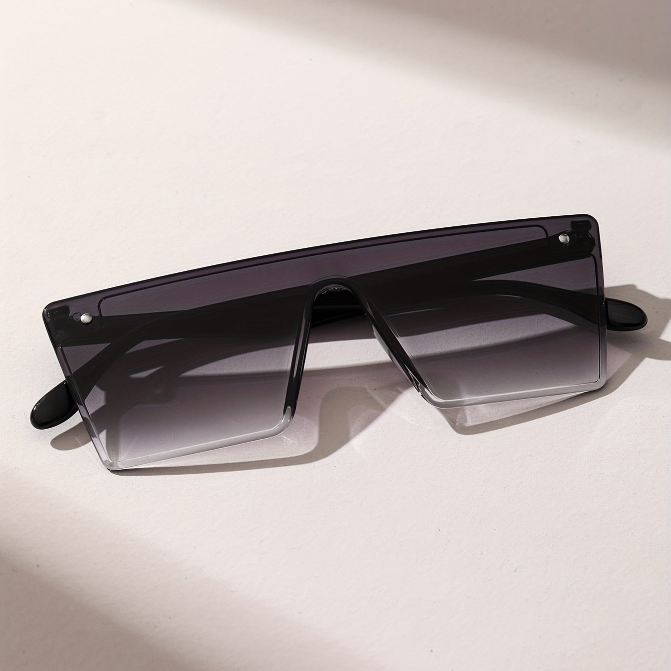 Flat Top Sunglasses Gradient Lens Rivet Decor Eyewear UV400