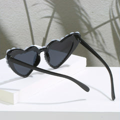 Y2K Faux Pearl Heart Sunglasses for Women Party Decorative Sun Shades Glasses