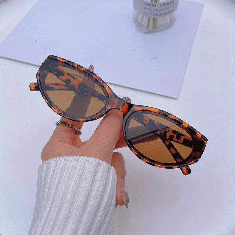 Unisex Oval Round Cat Eye Multicolor Small Sunglasses