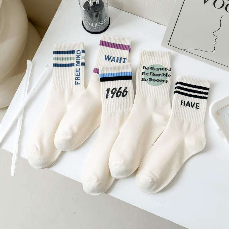 5 Pairs Letter Print Crew Socks for Women