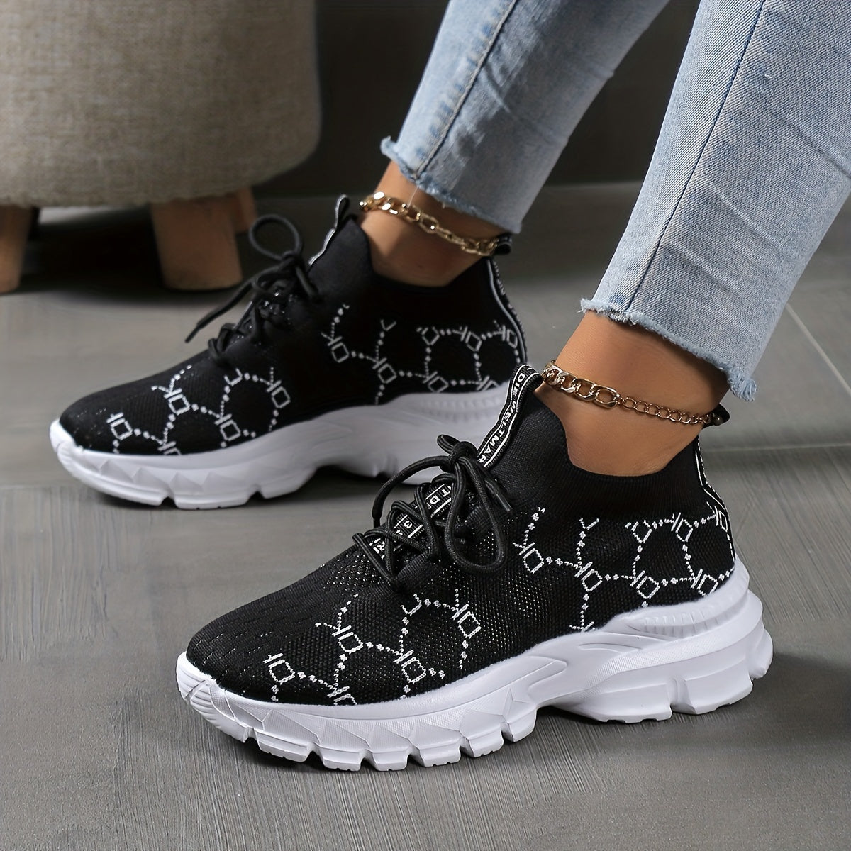 Soft Comfort Sneakers Wear Resistant Mesh Breathable Casual Shoes