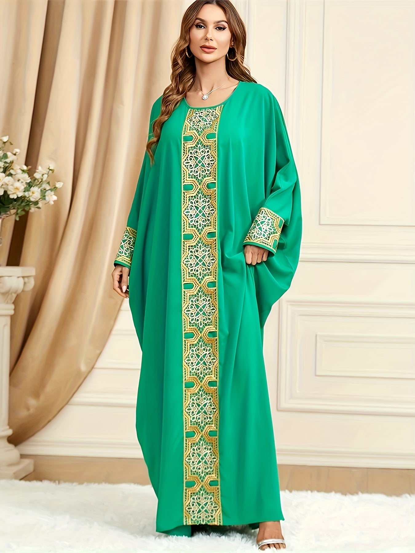  Solid Applique Batwing Sleeve Round Neck Maxi Dress