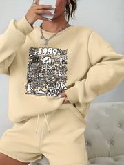  Casual Outfit Set: Graphic Sweatshirt & Shorts