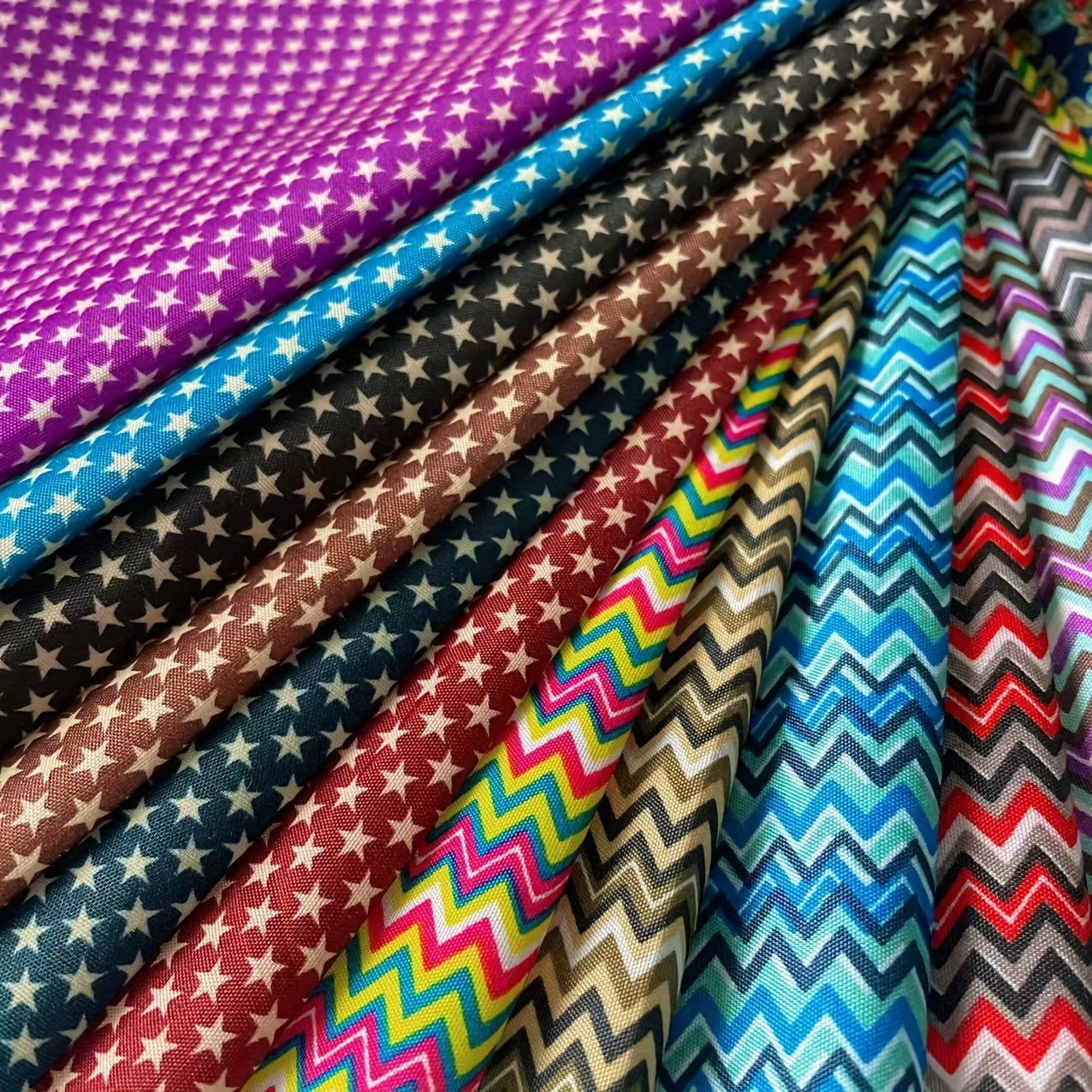 50pcs Random Patterned Polyester Fabric DIY Sewing Scrapbooking Quilting