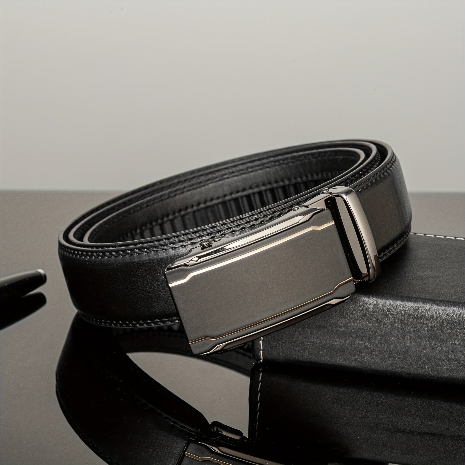 Men's Business & Leisure Leather Belt w/Automatic Buckle