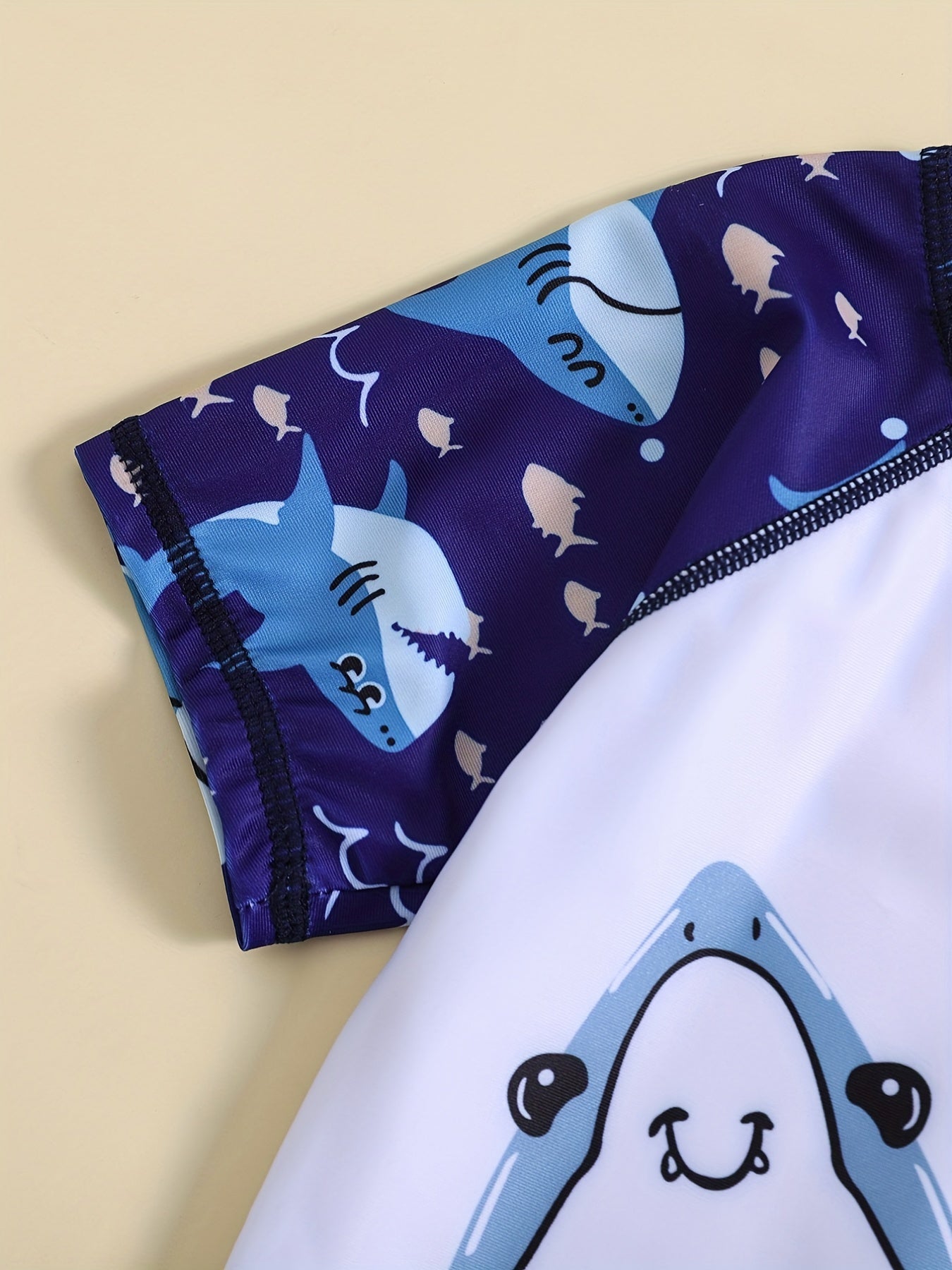 2pcs Boys Shark Graphic Swimsuit Set for Beach Vacation