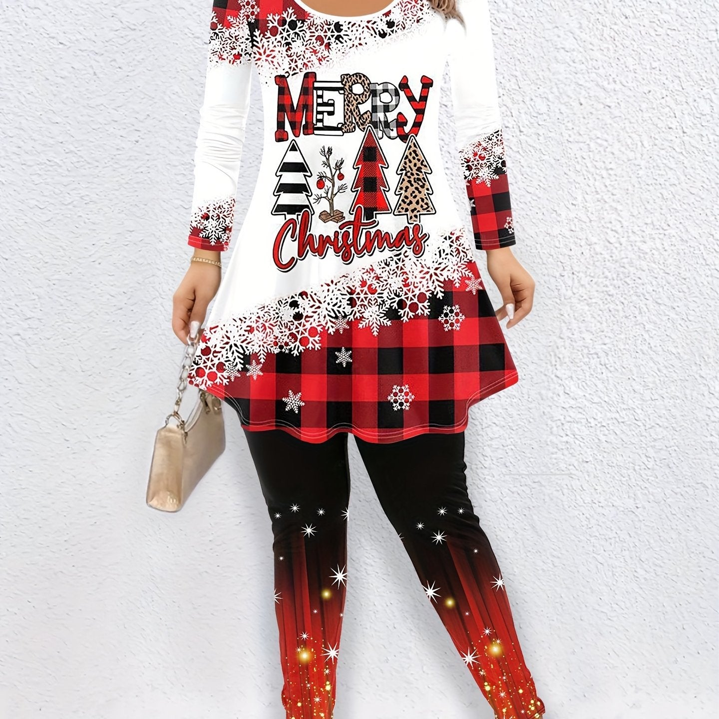 Women's Plus Size Christmas Outfit: Top & Pants Set