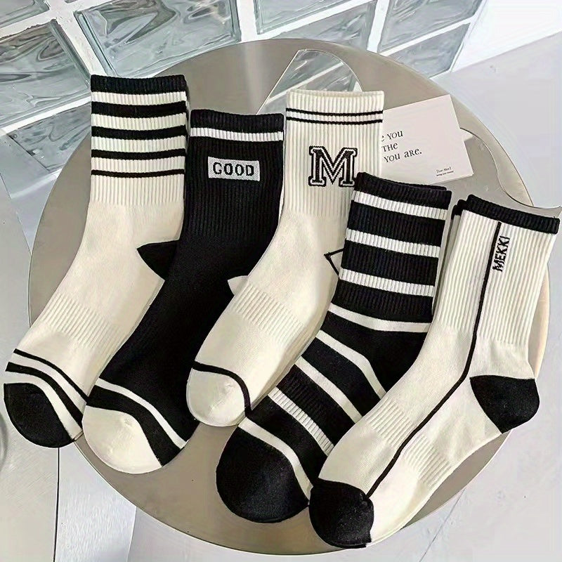 5 Pairs Letter Print Socks Women's Stockings & Hosiery