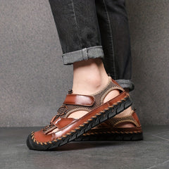 Men's Non Slip Hook And Loop Sandals Wear resistant Comfy Beach Shoes Summer