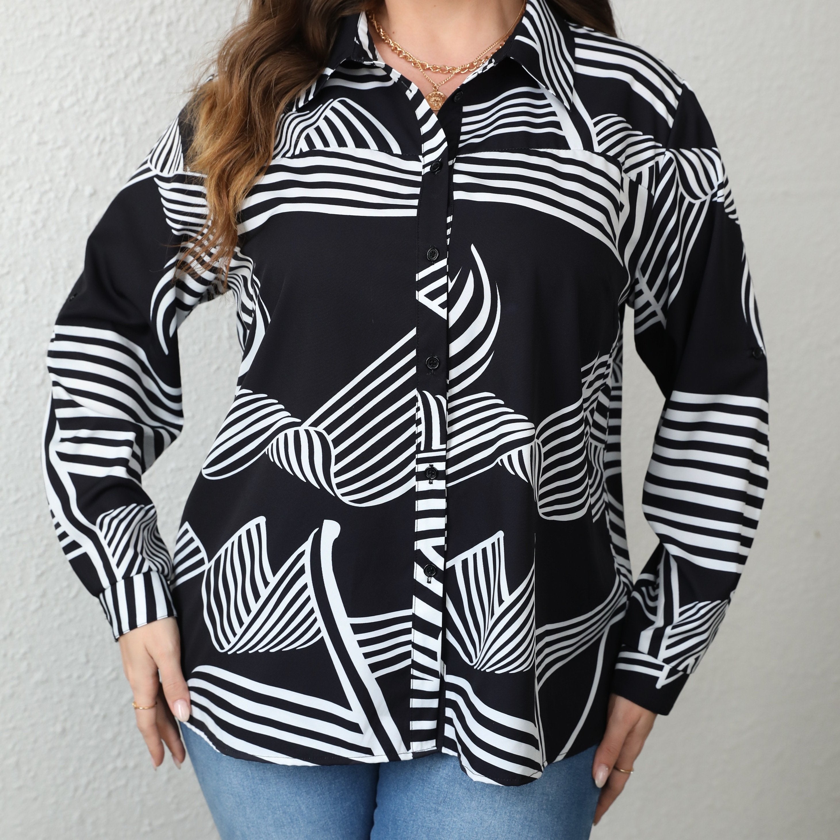  Abstract Stripe Print Button Up Blouse