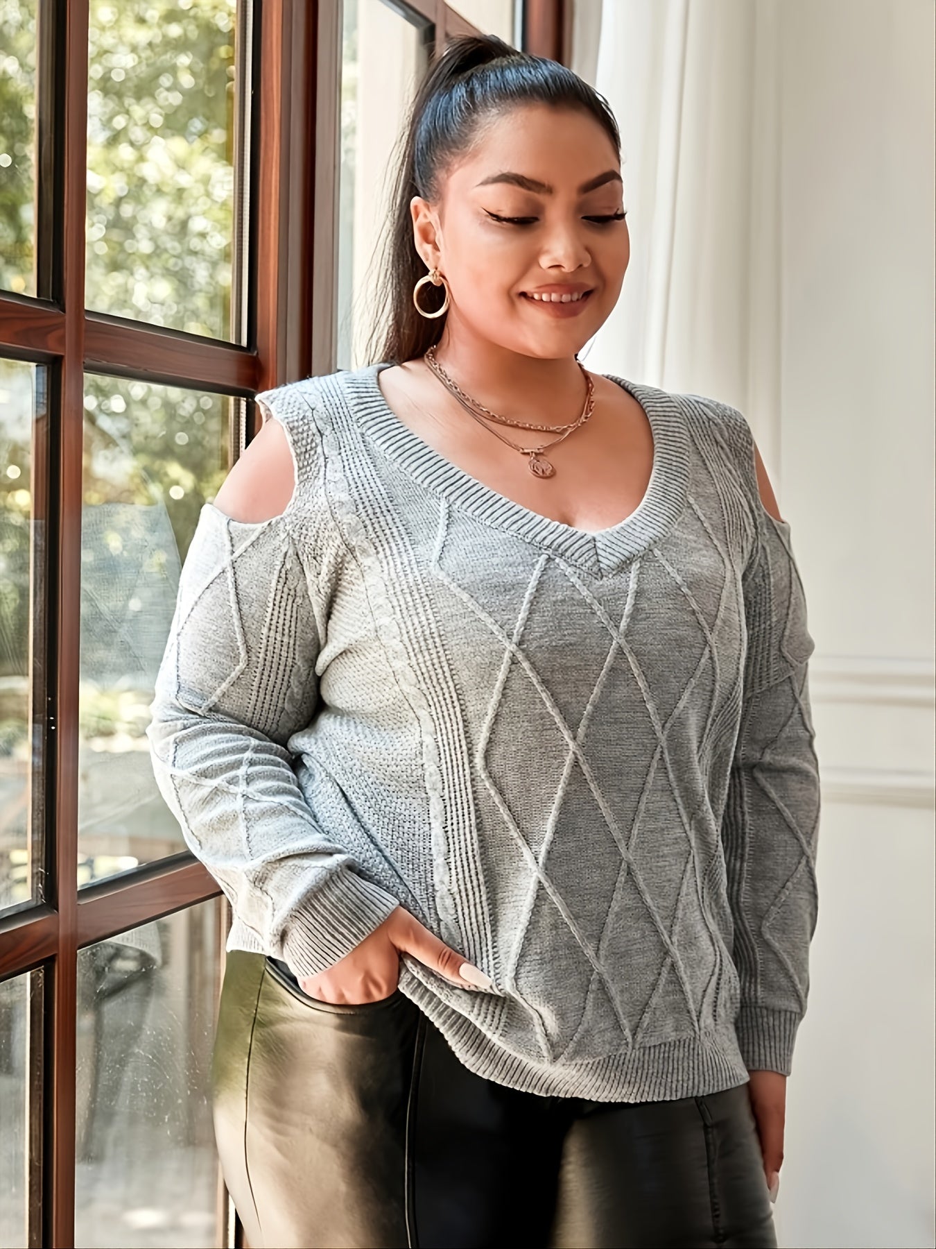  V Neck Cut Out Sweater Women's Plus Medium Stretch Sweater