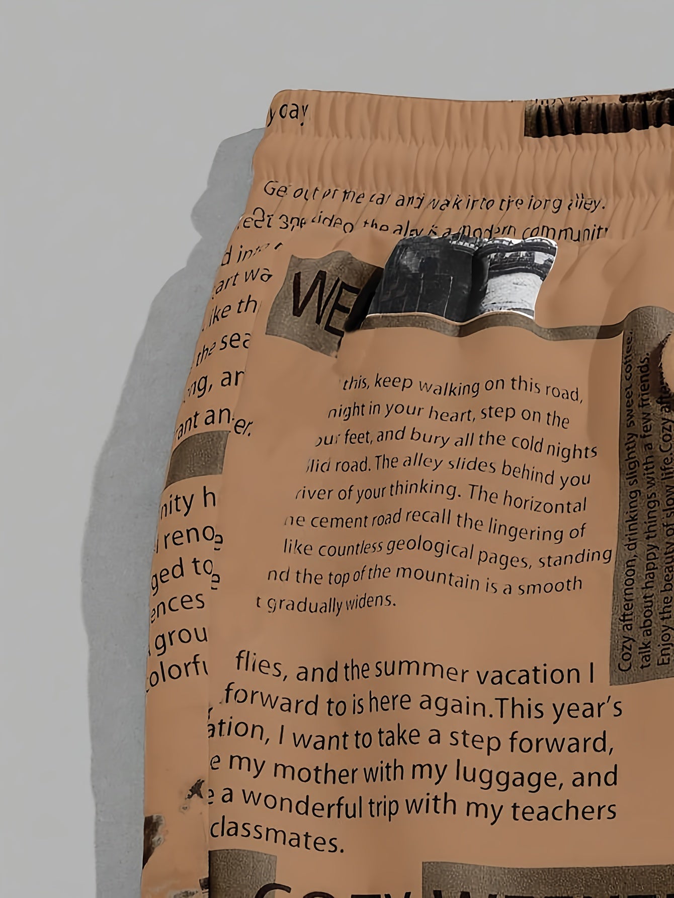 Newspaper Print Drawstring Sweatpants for Men