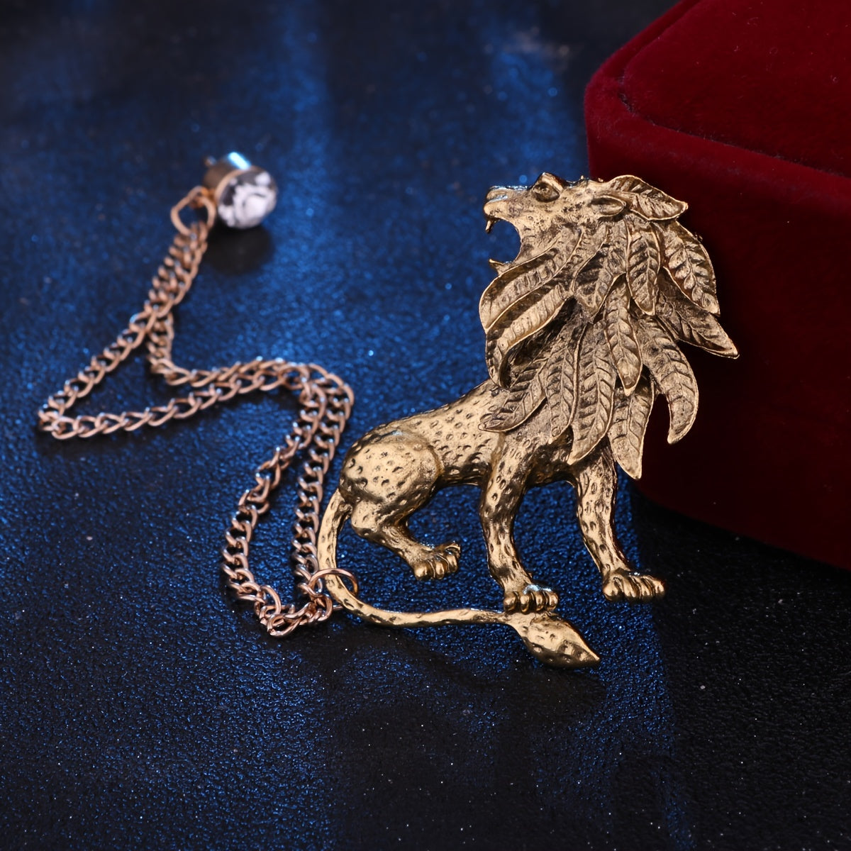 Vintage Animal Lion Brooch Chain Tassel Business Suit Pin
